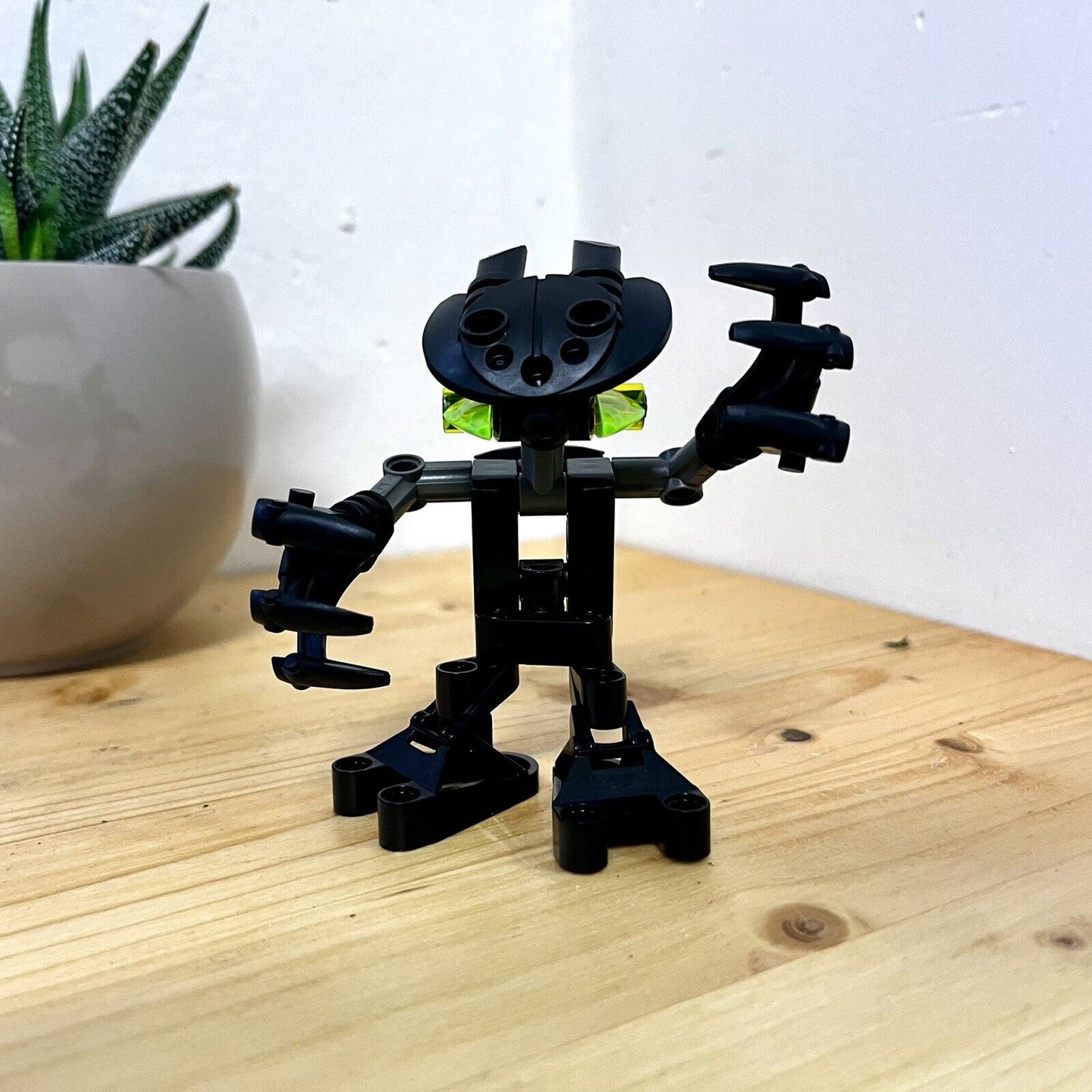 LEGO BIONICLE Set Nuhvok Va N. 8555 - Anno: 2002 - Perfetto