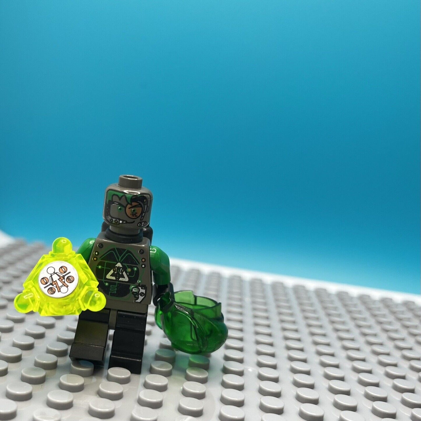 Lego Space Alien Zoltaxian Insettoids Techno Leon sp024 Del 1998
