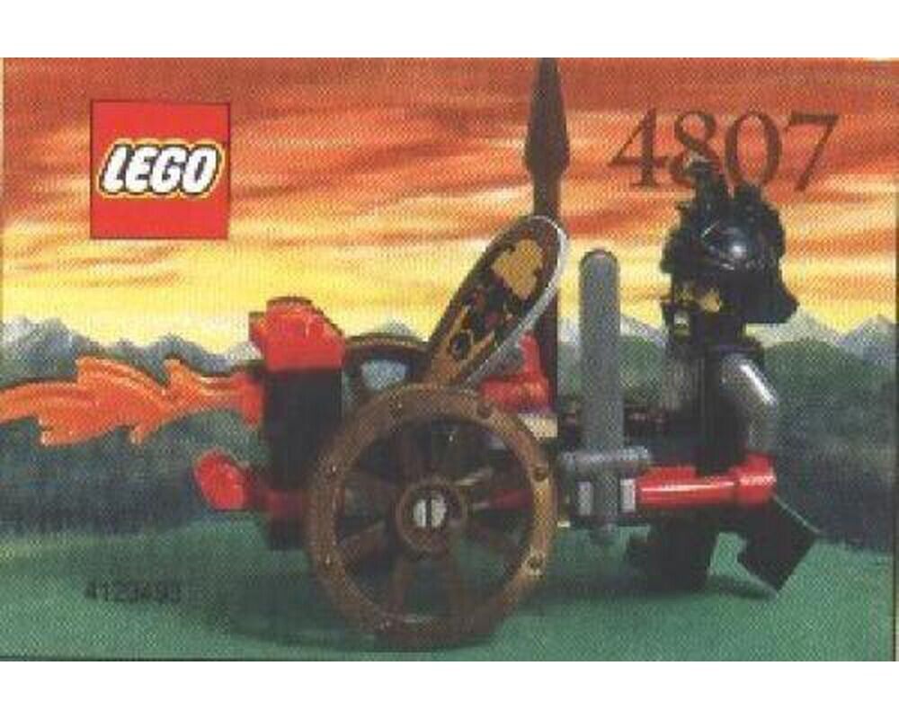 LEGO CASTLE, Fire Attack n. 4807 - Cedric the Bull (Robber Chief)
